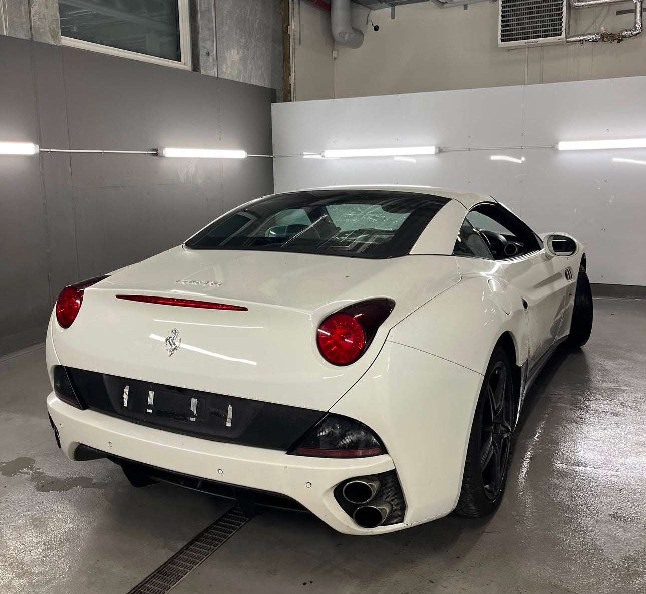 FERRARI CALIFORNIA