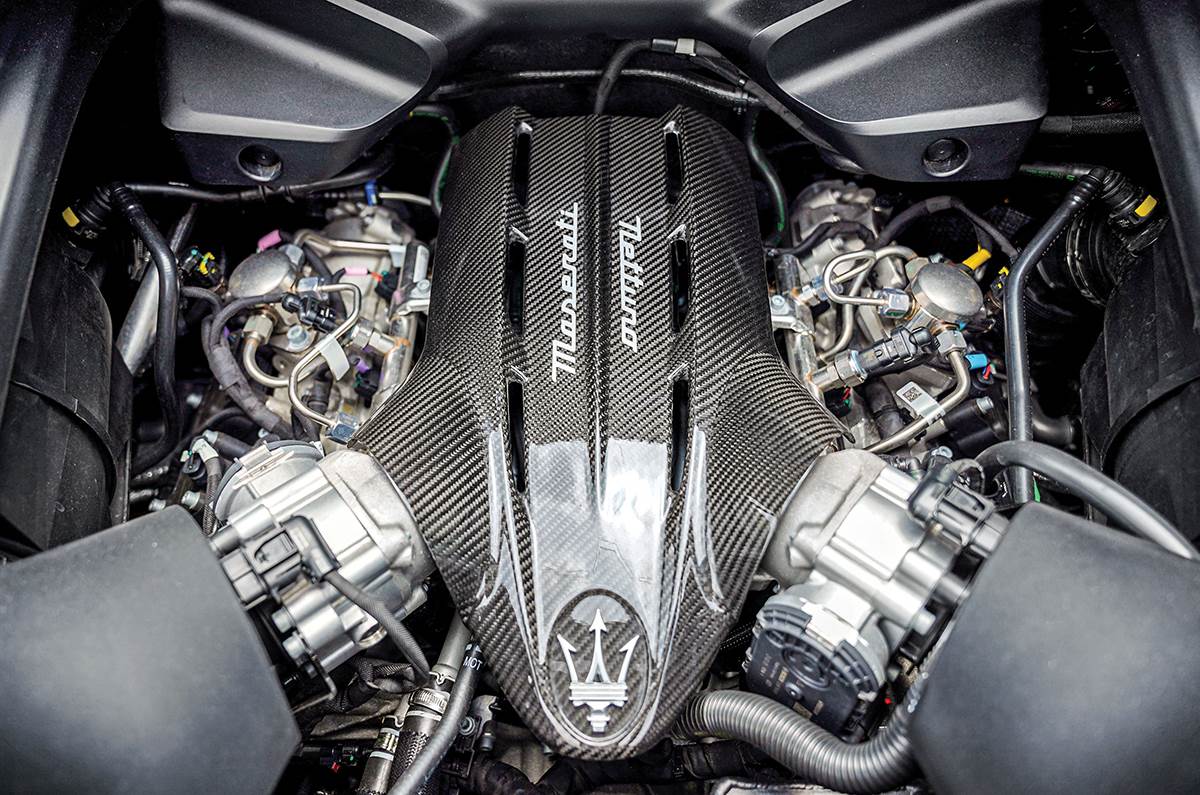 MASERATI MC20 SERVICE KIT