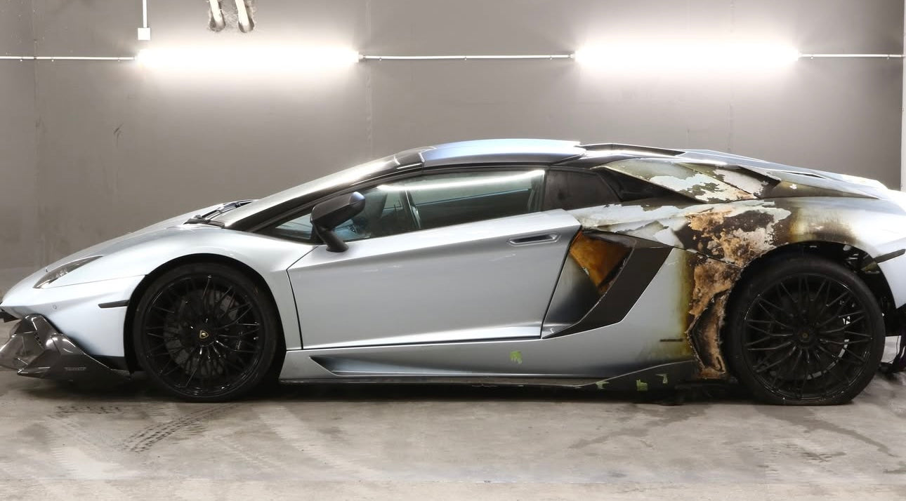 LAMBORGHINI AVENTADOR ROADSTER LP700-4